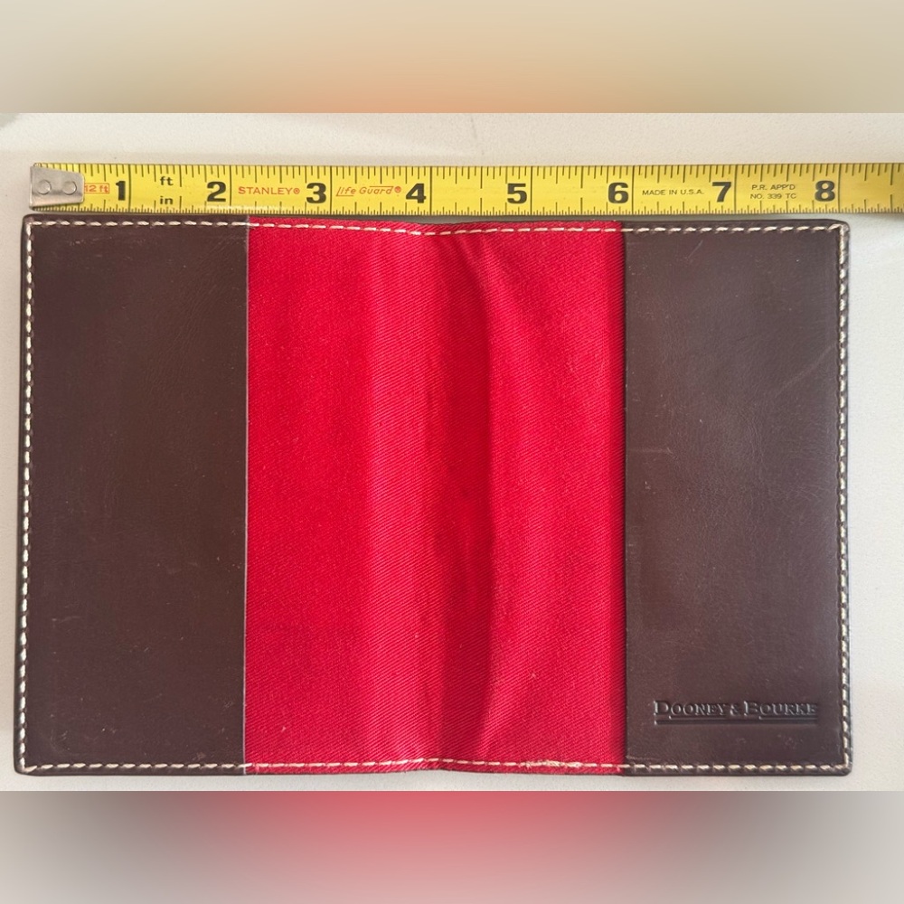 DOONEY & BOURKE Leather Passport Case - Picture 5 of 6